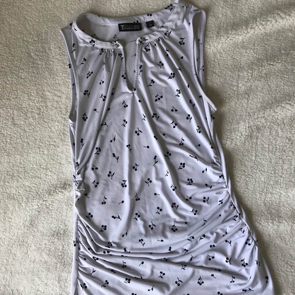 Black and white Cherry tank